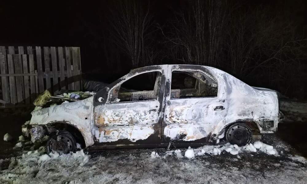 После обнаружения тела мужчины в сгоревшем автомобиле в Добрянке возбудили уголовное дело