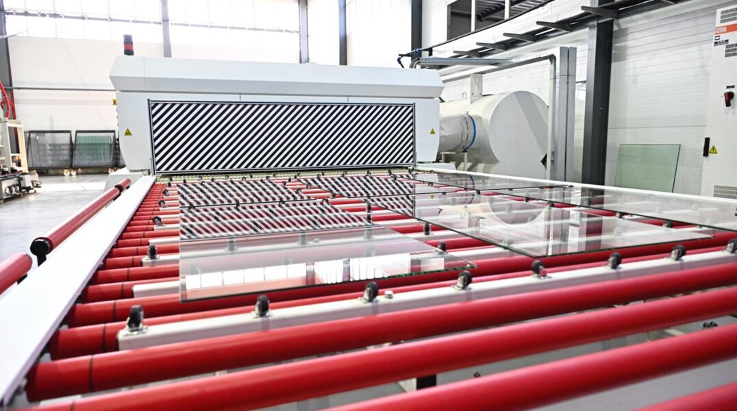 Пермское производство запускает новую линию по выпуску закалённого стекла