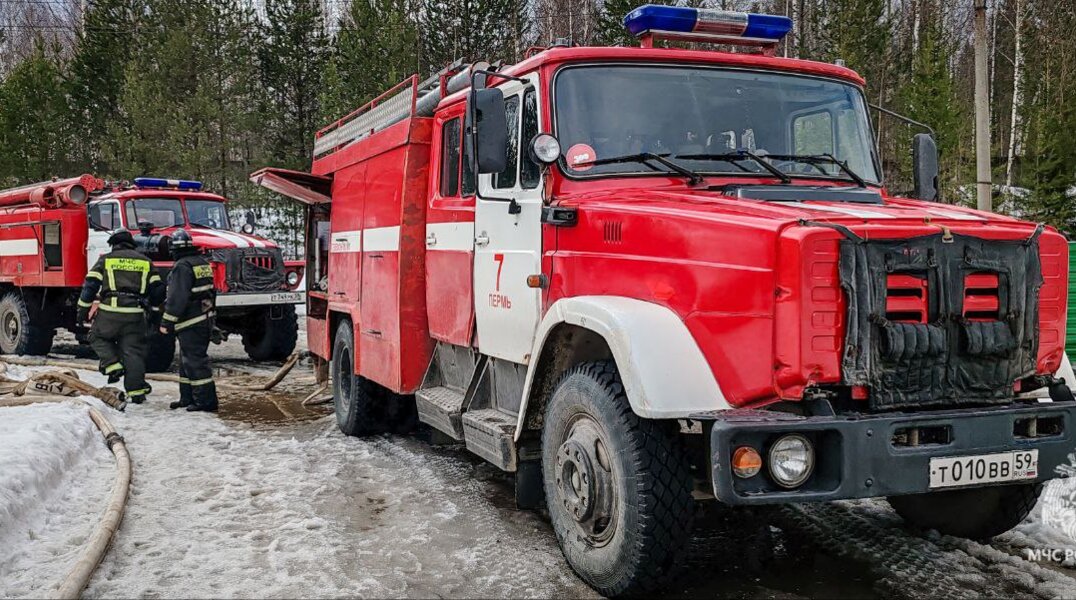 В Перми 1 апреля на территории завода загорелась трансформаторная будка