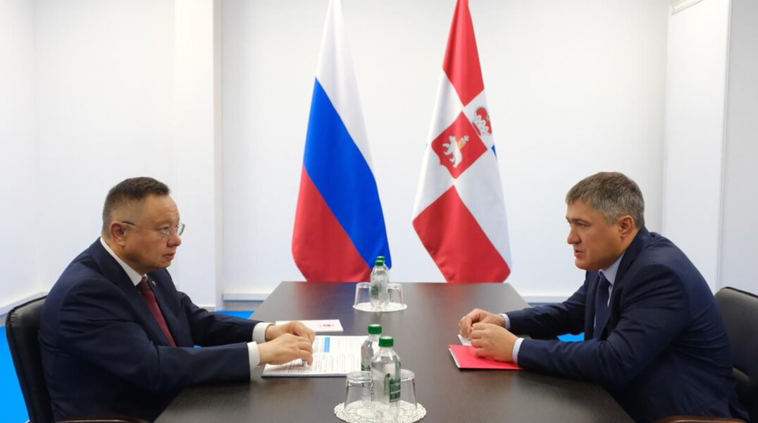 Губернатор Прикамья встретился с министром строительства и ЖКХ РФ