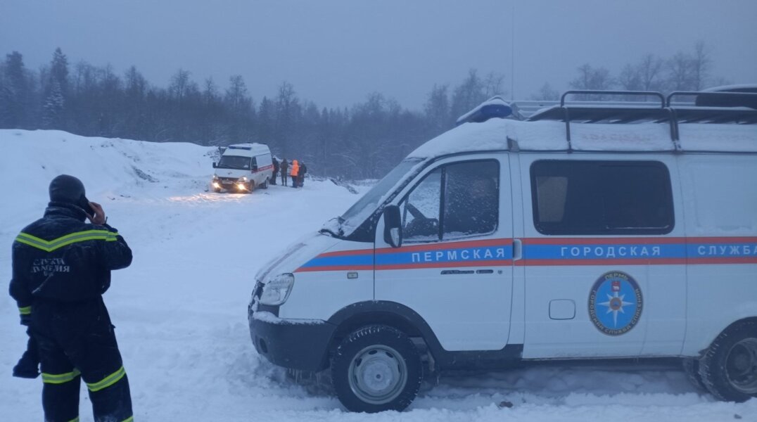В Прикамье мужчина на снегоходе провалился под лед и утонул