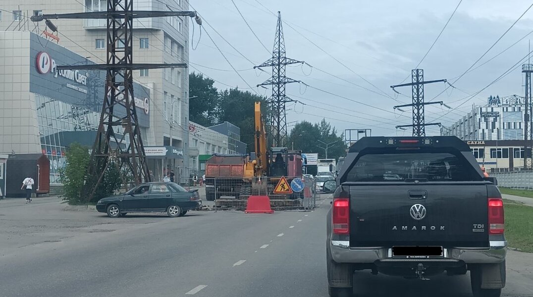 В Перми возник транспортный коллапс на одной из самых загруженных улиц