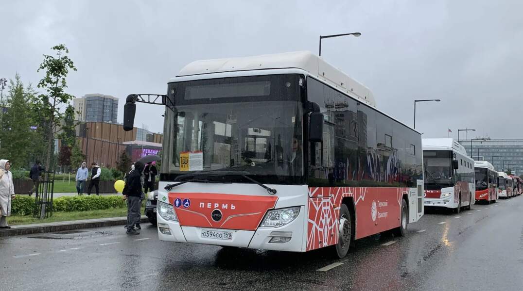В Перми впервые прошел Парад автобусов