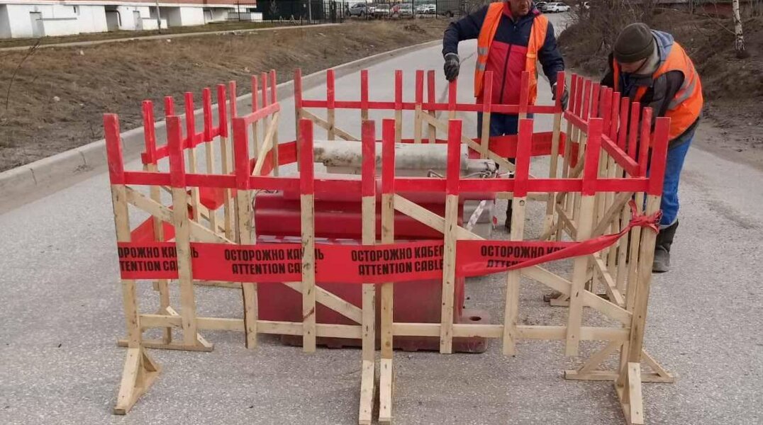 В Перми на улице Макарова обвалилась дорога