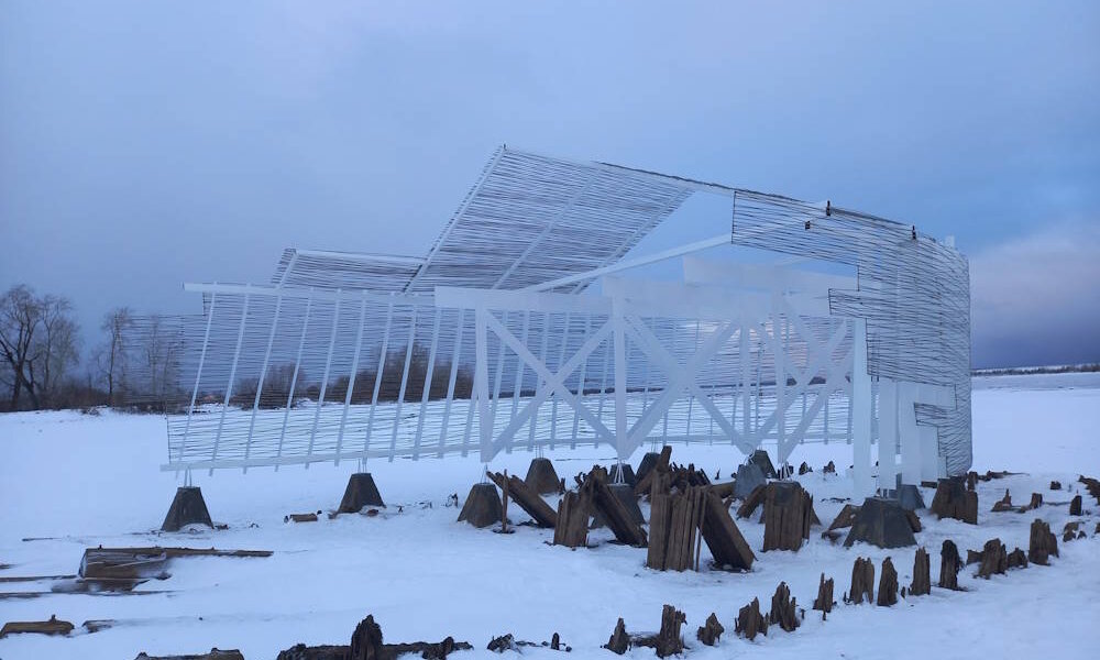 В Прикамье появился арт-объект в виде старинной баржи