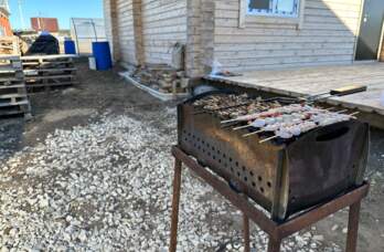 В Чайковском округе мужчина получил ожоги при розжиге мангала