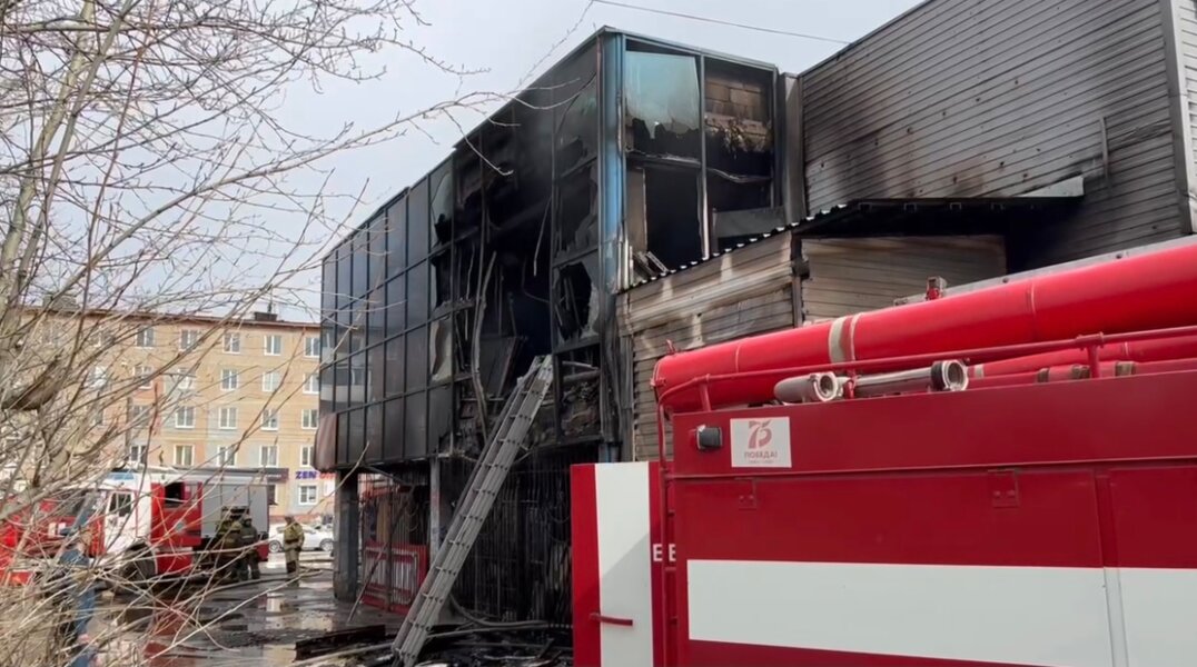 В Березниках 23 апреля горел ТЦ «Радуга»