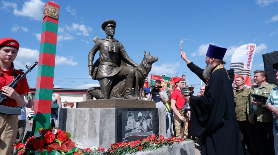 В Соликамске открыли памятник «Пограничникам всех поколений»