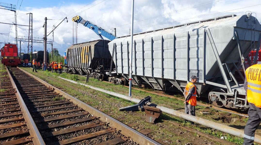 В районе Перми сошли с рельсов девять вагонов