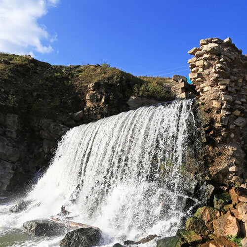Пермяков зовут на ландшафтный фестиваль «У алмазного водопада»