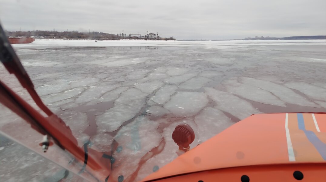 В Кудымкарском округе из пруда достали тело рыбака