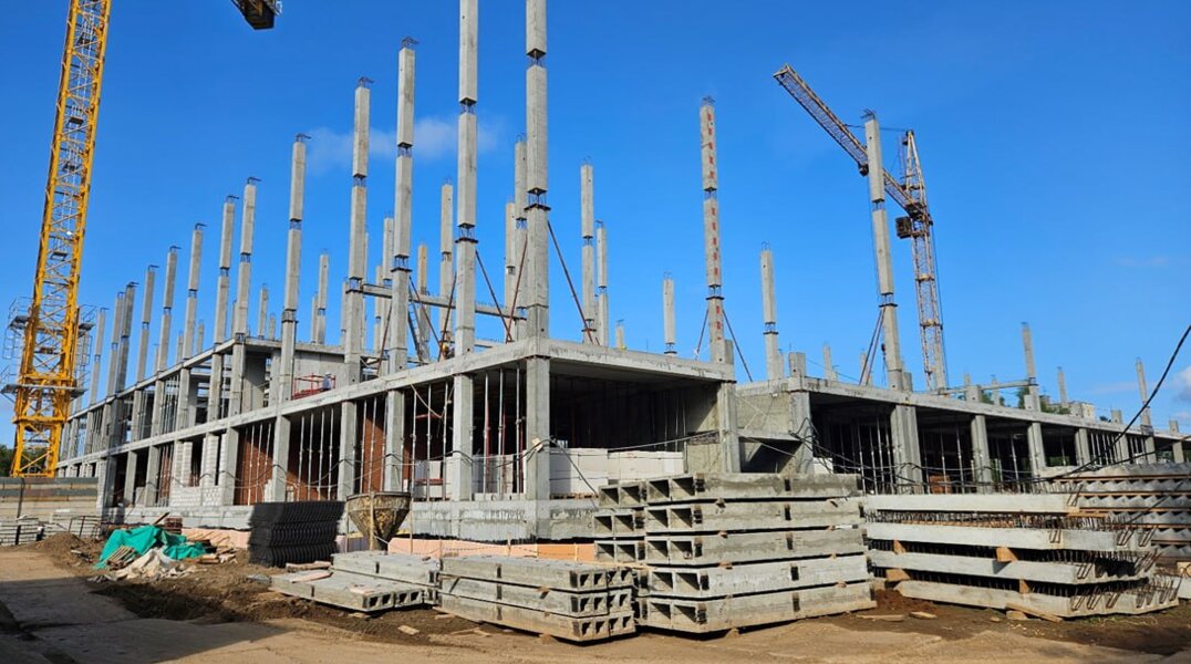 В Перми приступили к монтажу колонн второго яруса в рамках строительства нового корпуса лицея №3
