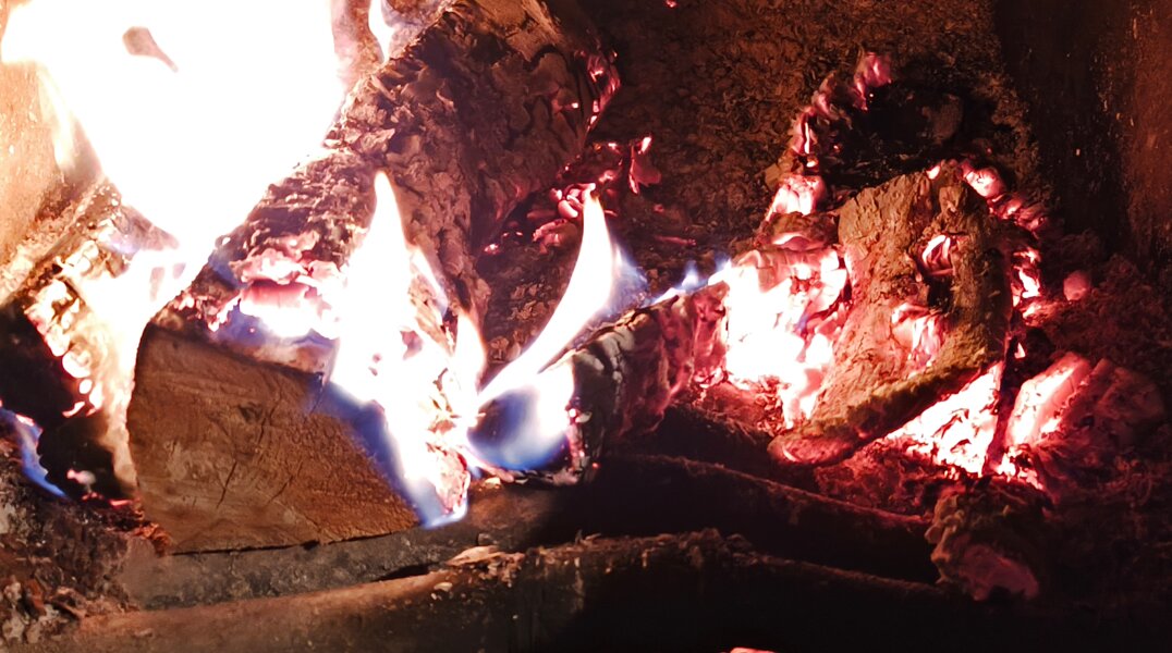 В Прикамье подросток получил травмы, разжигая печь бензином