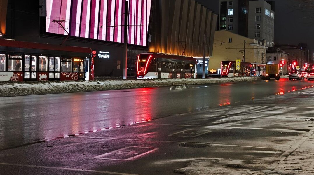 Утром третьего февраля в центре Перми встали трамваи