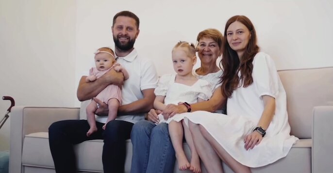 Валерий Сухих: «Укрепление института семьи остается приоритетом социальной политики региона»