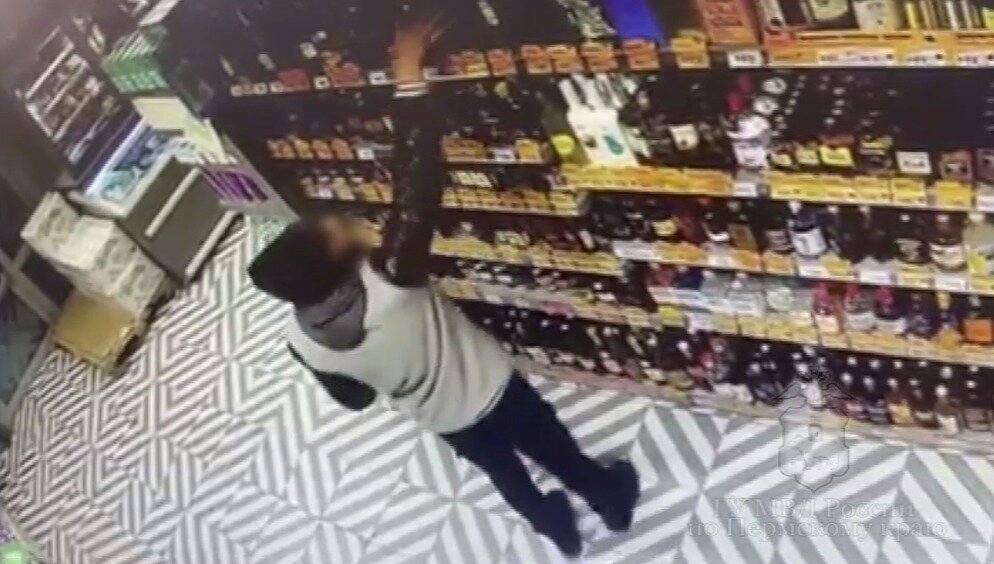 Пермяк 4 месяца воровал из магазинов и продавал товар на улице