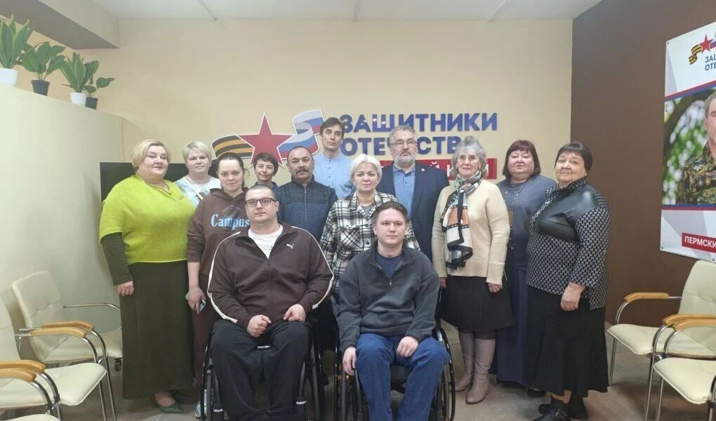 Лапти, стихи, спорт и учеба. Диалог с героями в фонде «Защитники Отечества»