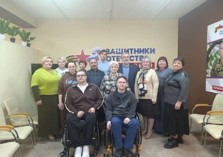 Лапти, стихи, спорт и учеба. Диалог с героями в фонде «Защитники Отечества»