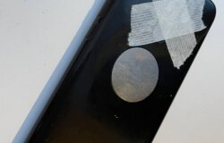 Телефон с пластырем. Почему пермские подростки все чаще заклеивают камеры на мобильных устройствах