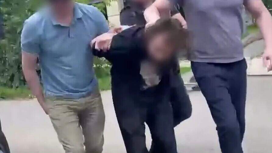 задержание 