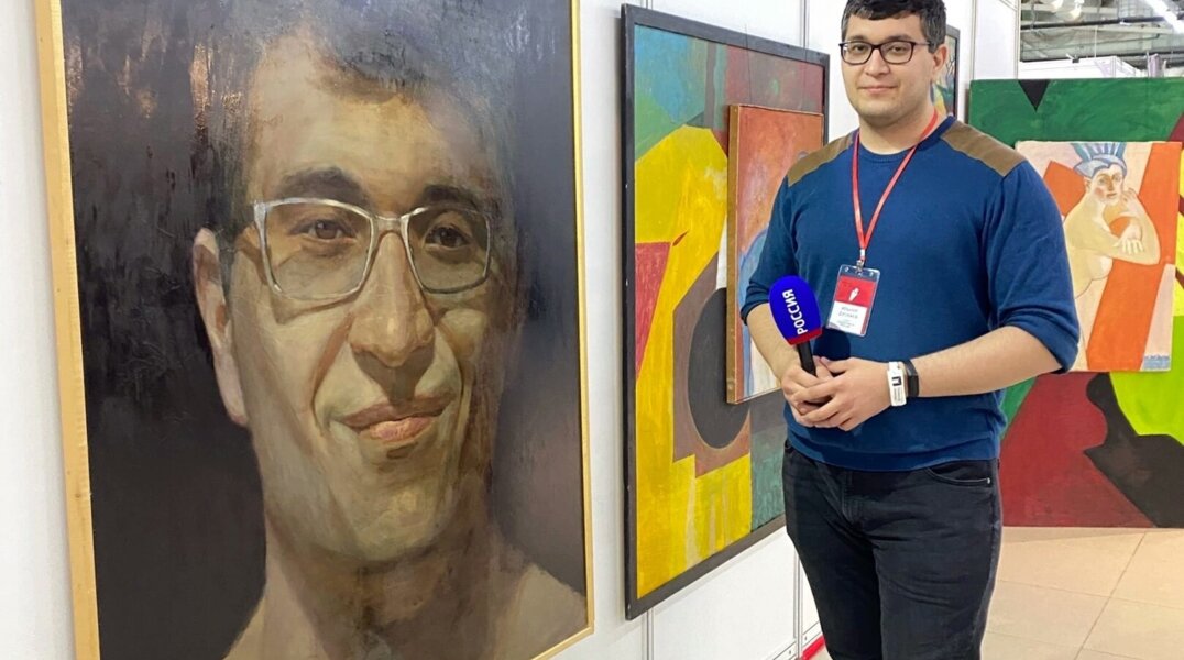 Пермский художник на выставке "Россия" поможет гостям нарисовать автопортреты