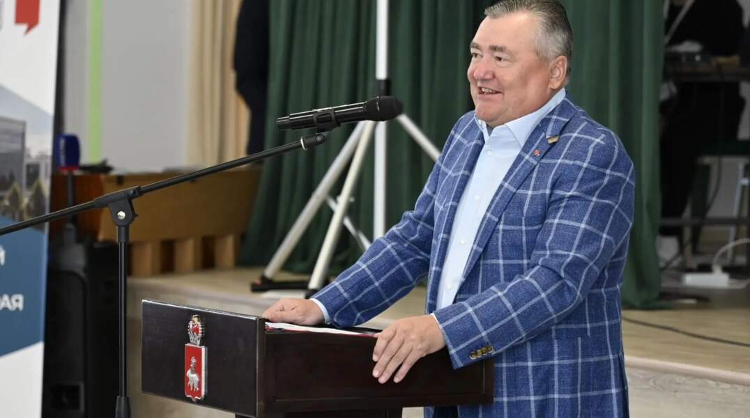 Валерий Сухих