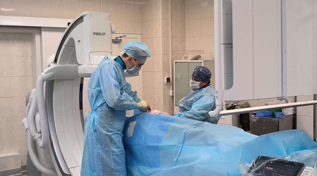 Пермские врачи впервые установили пациенту имплантируемый кардиомонитор