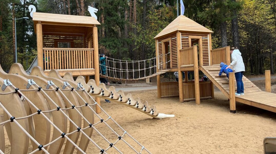 В Черняевском лесу Перми обновили место отдыха «Паутинка»