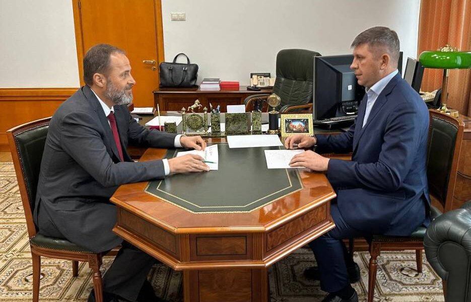 Полпред Президента РФ Игорь Комаров встретился с участником программы «Время героев»