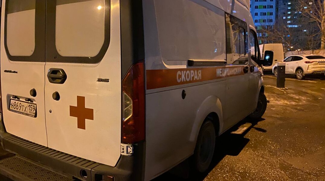 Школьницу госпитализировали после падения из окна пермского ЖК «Гулливер»
