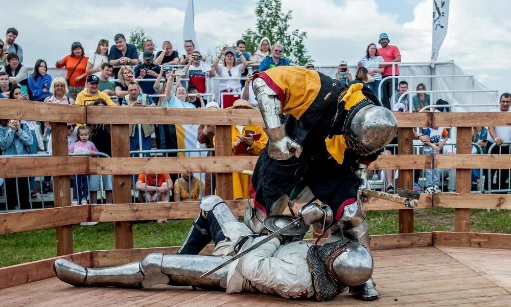 Пермякам показали фестиваль исторической реконструкции в Хохловке онлайн