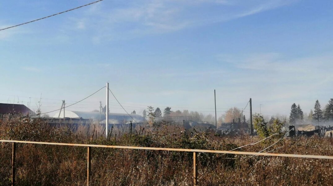 Роспотребнадзор рассказал о состоянии воздуха после пожара в промзоне «Осенцы»