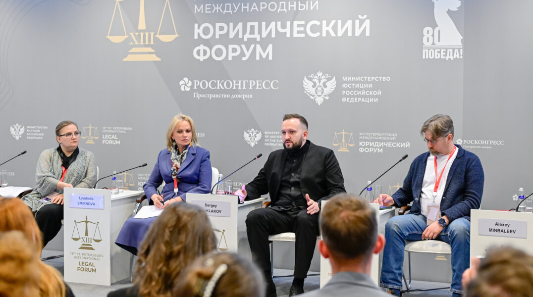 В 2025 году число копий фейков в России снизилось на 42%, но их сложность и опасность растет