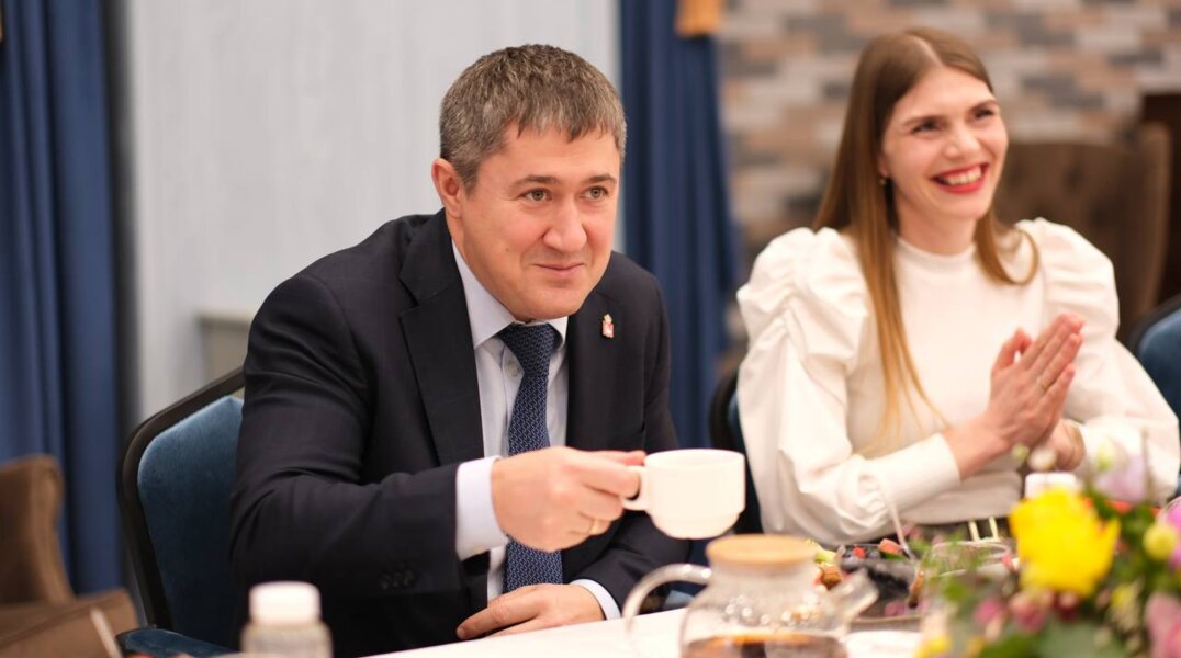 Губернатор Пермского края провел встречу с краевым советом женщин