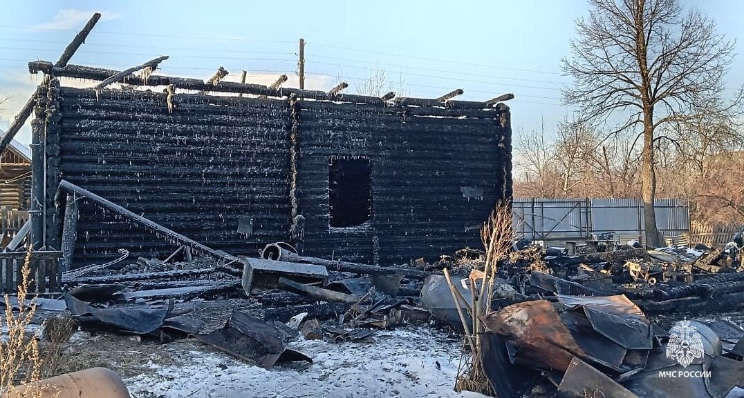 В Прикамье отец семейства спас родных из горящего дома