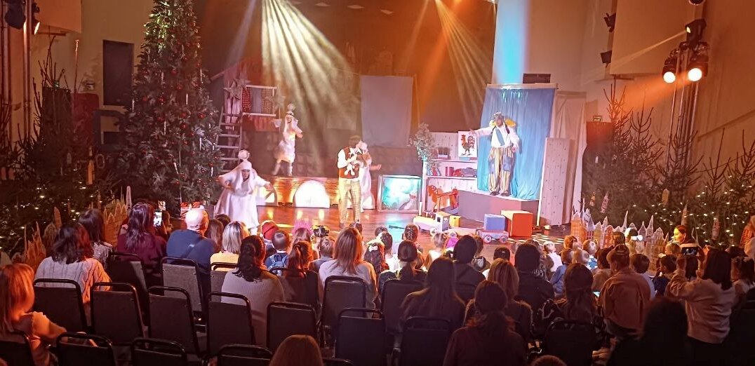 В пермском отеле «Урал» состоялась новогодняя елка для детей участников СВО