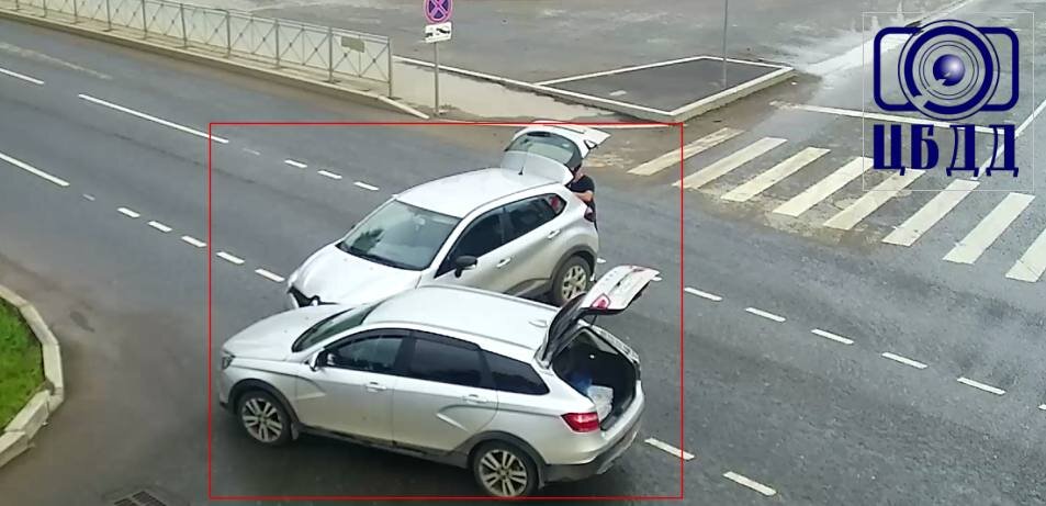 Стали известны подробности утренней аварии в Перми, парализовавшей выезд из Мотовилихи