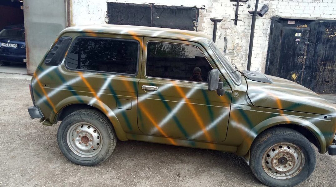 В Перми ищут человека, который готов доставить внедорожник в Донецк