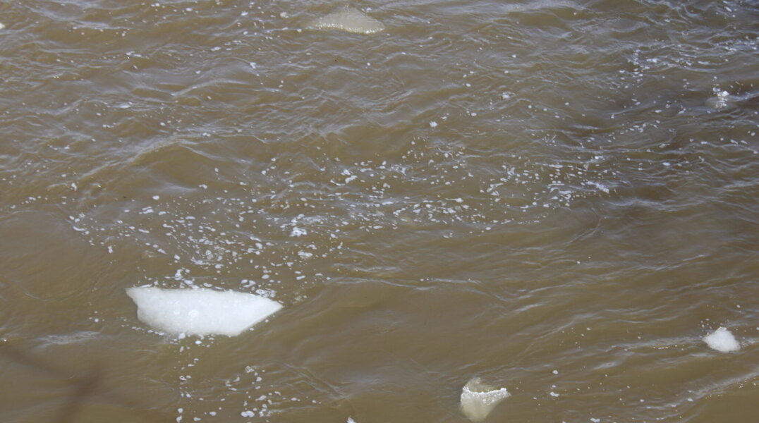 В Прикамье талые воды подтопили 19 участков и один жилой дом