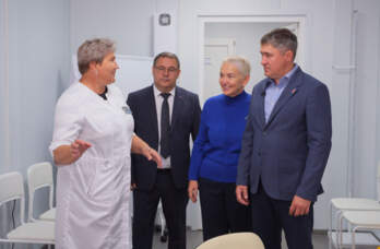 губернатор в поликлинике