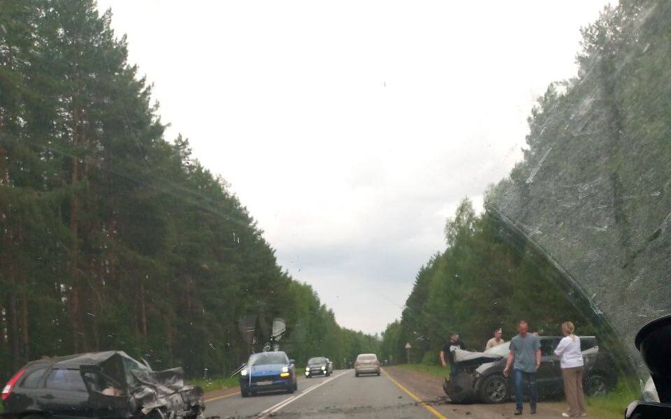 В результате аварии в Чайковском округе один человек погиб, трое получили травмы
