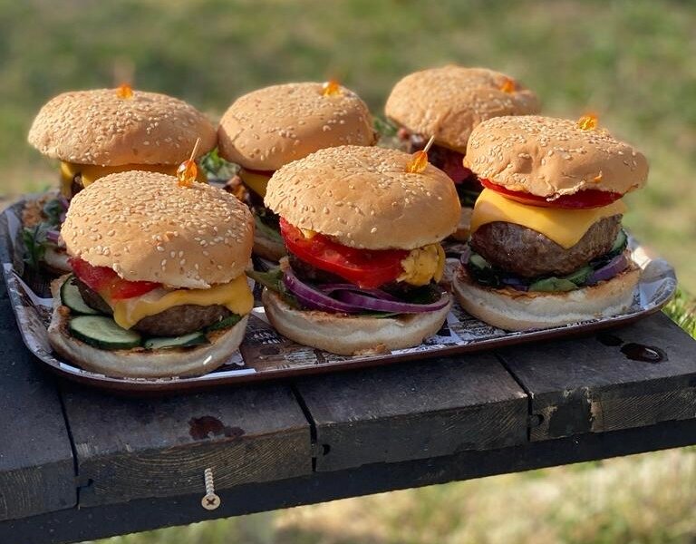 В Перми на Комсомольском проспекте открылась бургерная «Краснодарский парень»