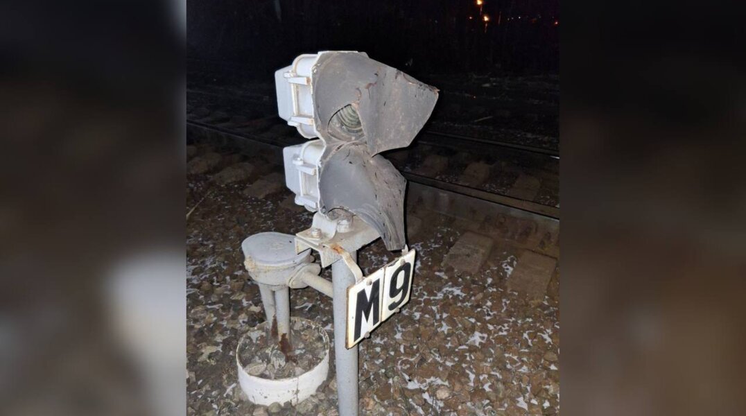 В Перми два подростка разбили железнодорожный светофор