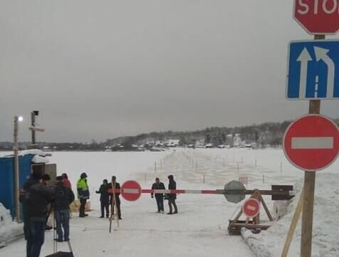 В Прикамье обрушилась ледовая часть одной из переправ