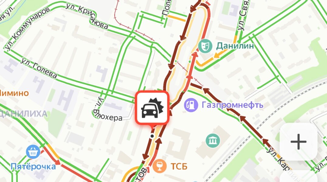 В Перми авария на Шоссе Космонавтов практически парализовала движение