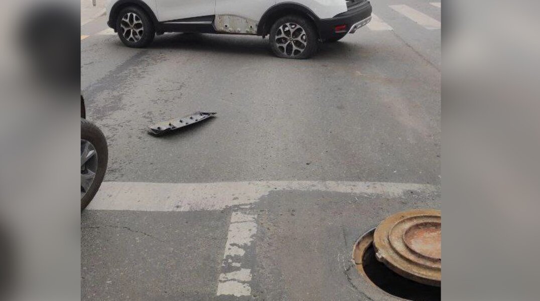 В центре Перми из-за открытого люка произошло несколько ДТП