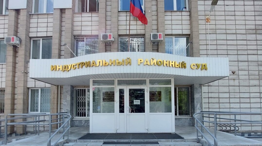 Пермяк отсудил у работодателя четверть миллиона за прилетевшую в него древесину