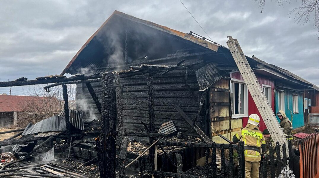 На пожаре в Прикамье спаслись люди