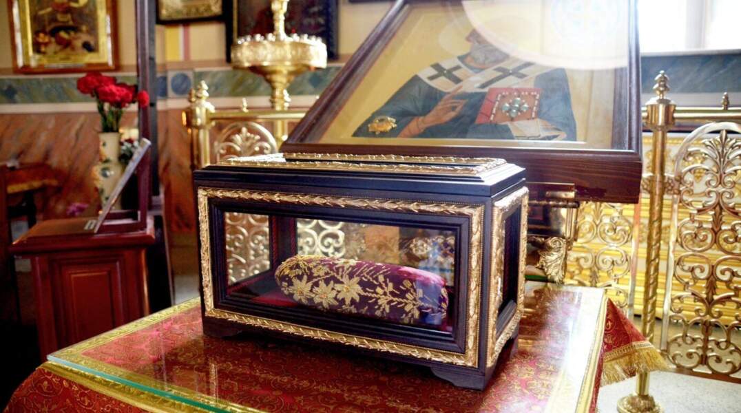 В Пермь из Греции доставили православную святыню 