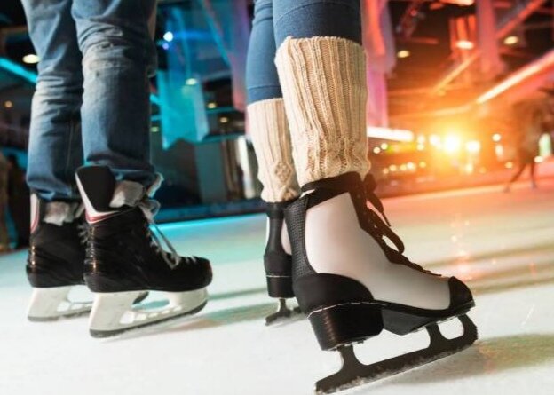 В Перми Дворец спорта «Орленок» запускает ночные катания на коньках